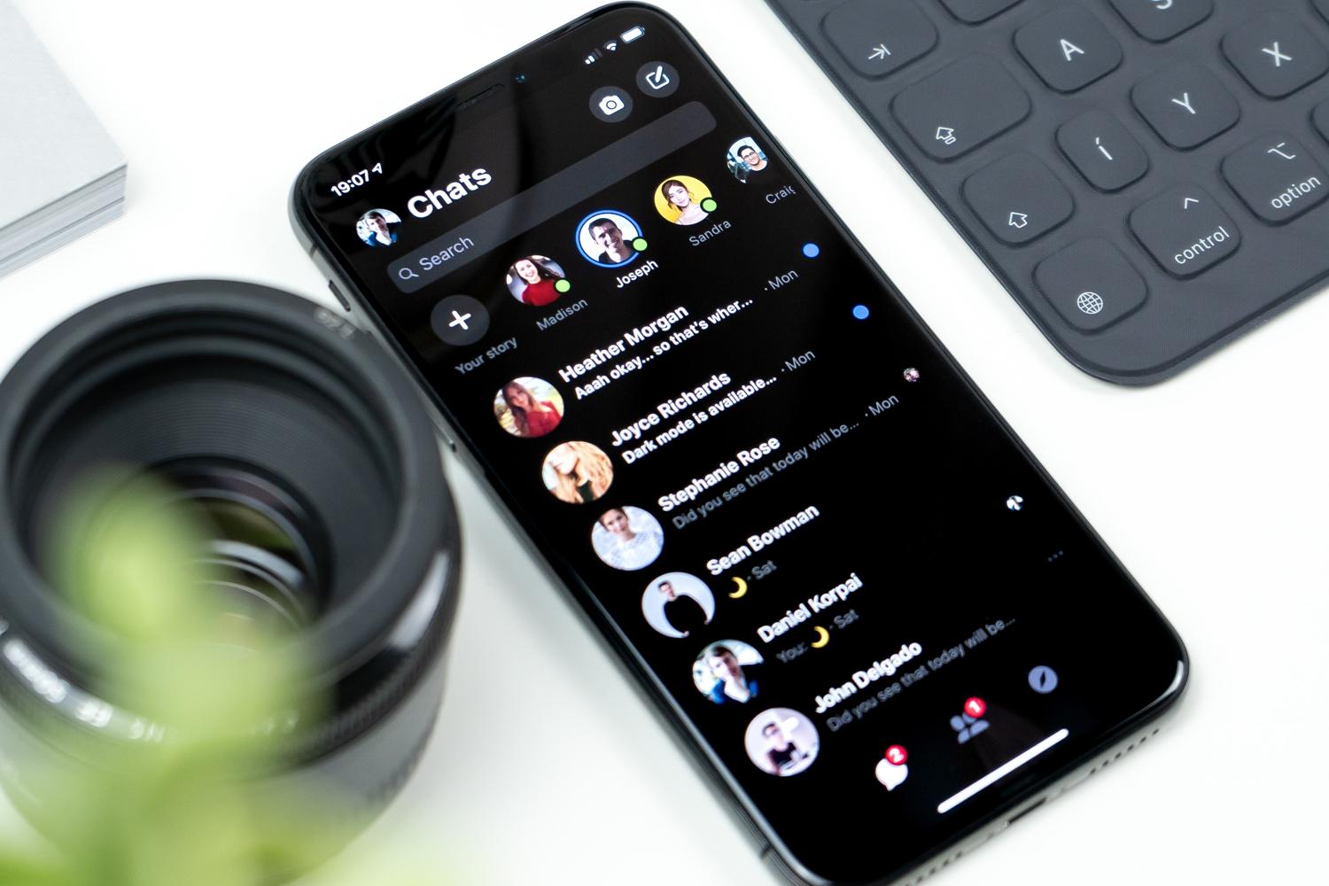 Chế độ Dark mode cho smartphone